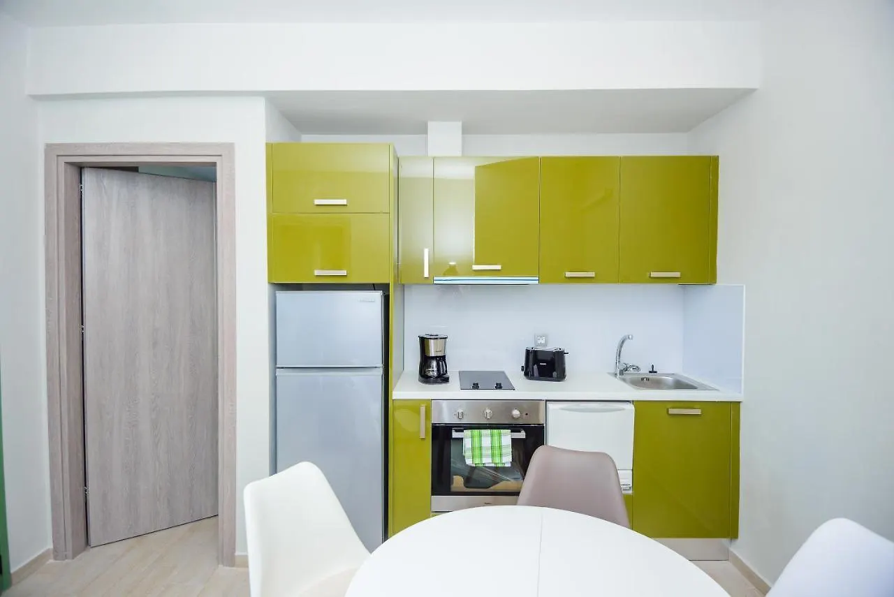 Tzogias Apartments Pan Lassi  Greece