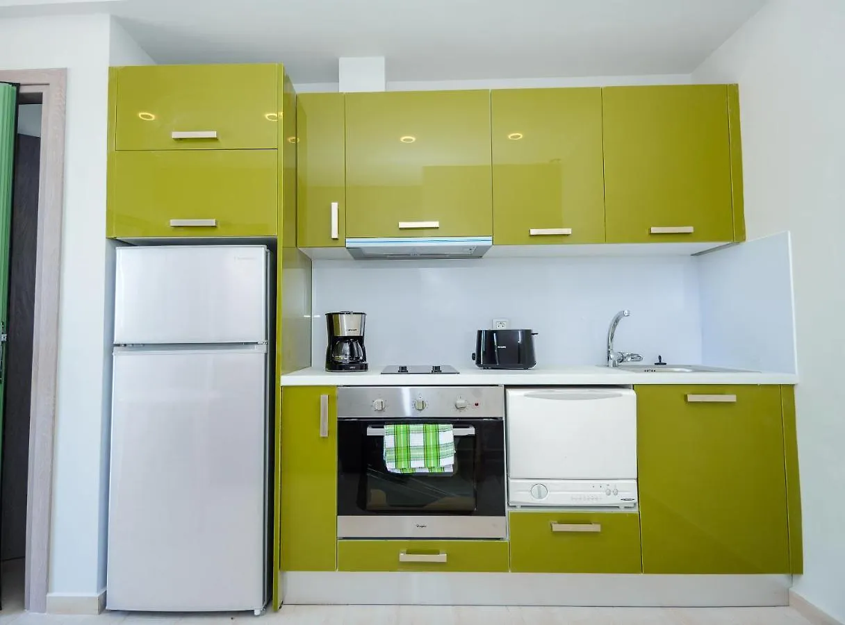 Tzogias Apartments Pan Lassi