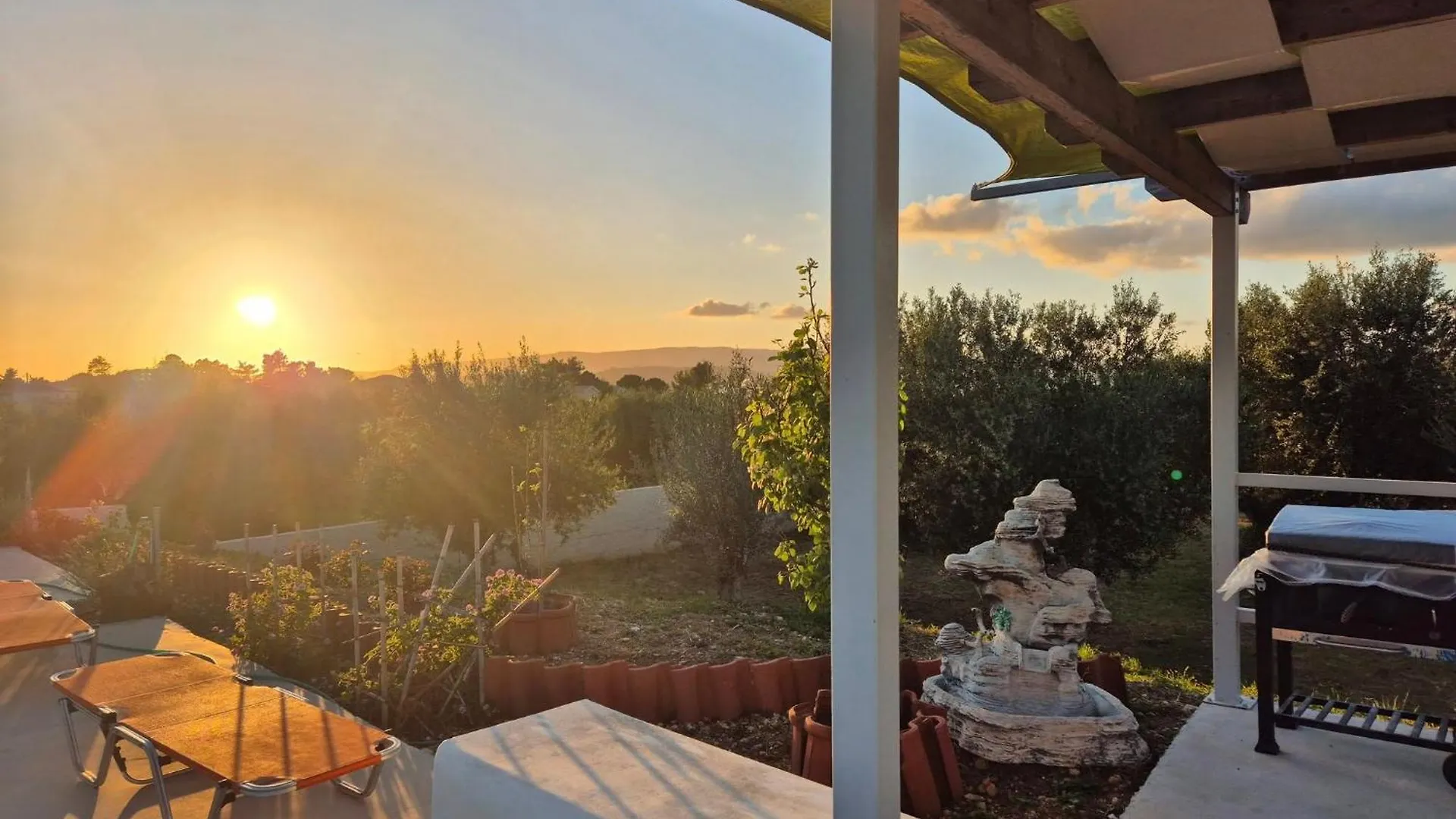Tzogias Apartments Pan Lassi