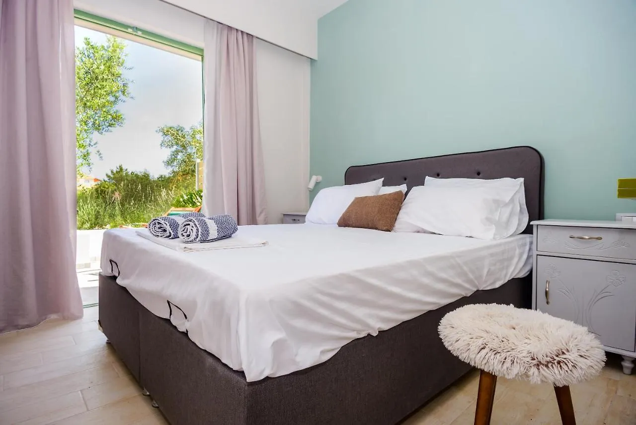 Tzogias Apartments Pan Λάσση